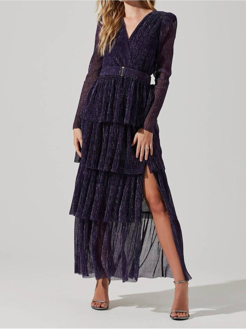ASTR THE LABEL Danielle Tiered V-Neck Purple Maxi Dress with Belt size XS